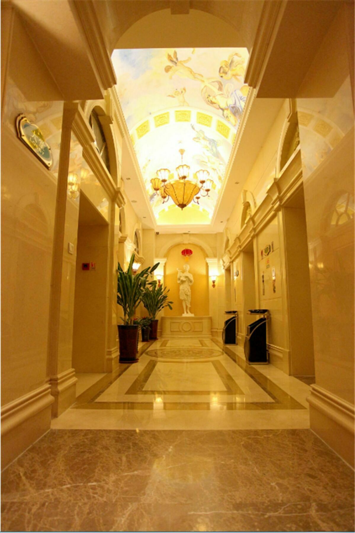 Vienna International Hotel Shenyang Railway Station Exterior foto